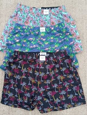 3 Pairs Men's American Eagle Boxer Shorts Medium (32-34)